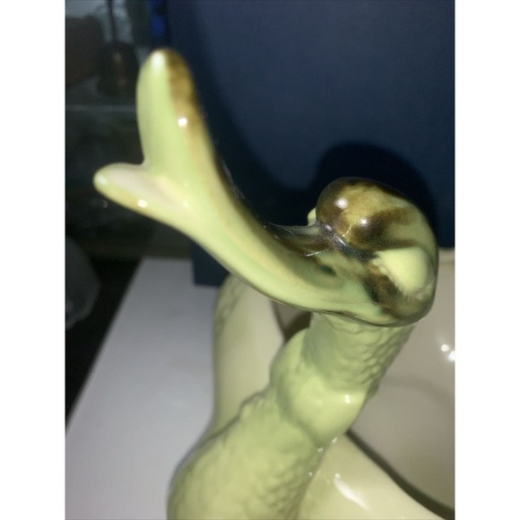 Large Vintage MCM HULL Pottery USA Green/ Chartreuse Duck Planter 1960's #69 - Picture 7 of 8
